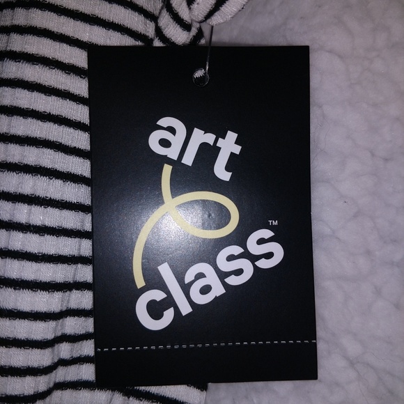 Art Class black and white striped shirt - Picture 2 of 4